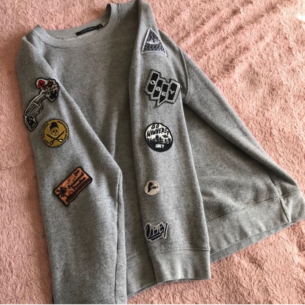 OBEY sweater